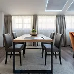 Daire Kaiser Max Design