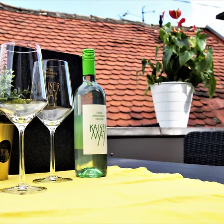 Kaiser Max Design Apartamento