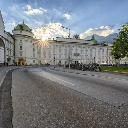 Kaiser Max Design Apartamento