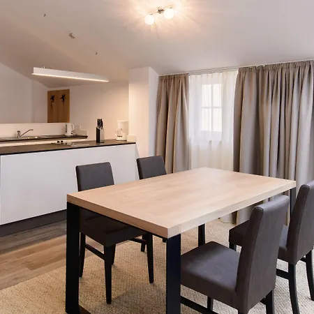 Kaiser Max Design Lejlighed *